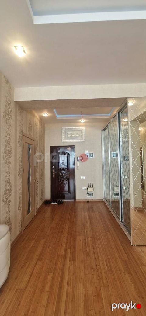 Satılır 3 otaqlı yeni tikili 90 m² — Bakı