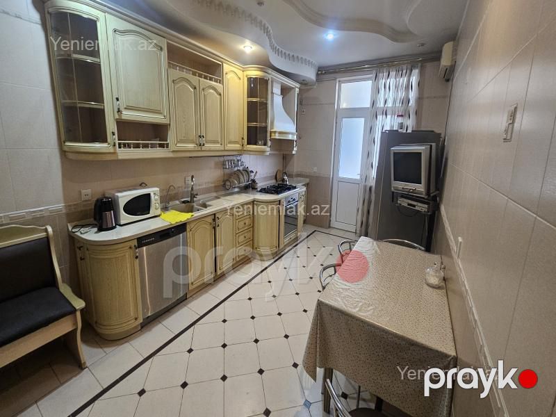 Günlük 4 otaqlı Bina evi menzil (Yeni tikili), 178 m², Nərimanov rayonu — Mənzil, Bakı (11)