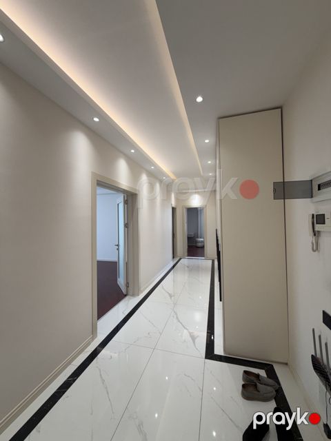 Satılır 3 otaqlı yeni tikili 130 m² — Bakı