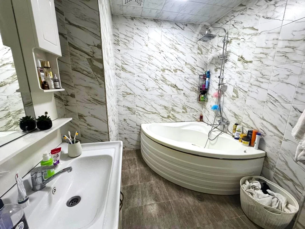 3 otaqlı mənzil, 115 m², Əlif Haciyev — Mənzil, Bakı (9)