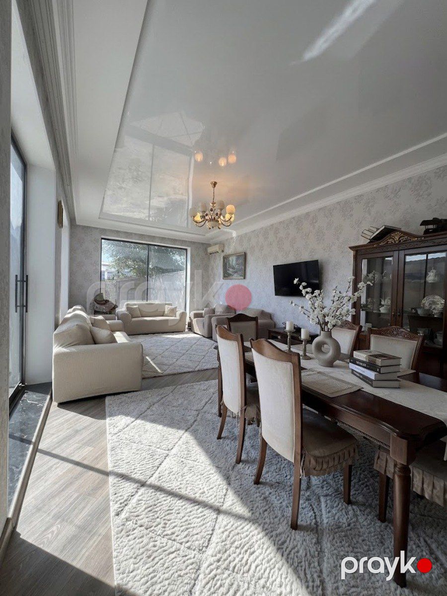 Satılır 5 otaqlı həyət evi/bağ evi 250 m² — Ev, villa, Bakı (2)