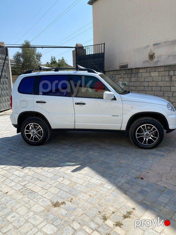 Chevrolet Niva, 1.7 L, 2012 il, 131 000 km — Avtomobillər, Bakı (6)