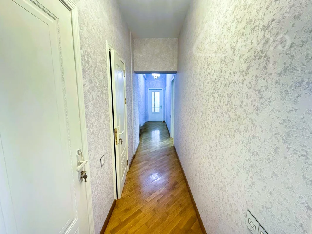 3 otaqlı mənzil, 115 m², Əlif Haciyev — Mənzil, Bakı (11)