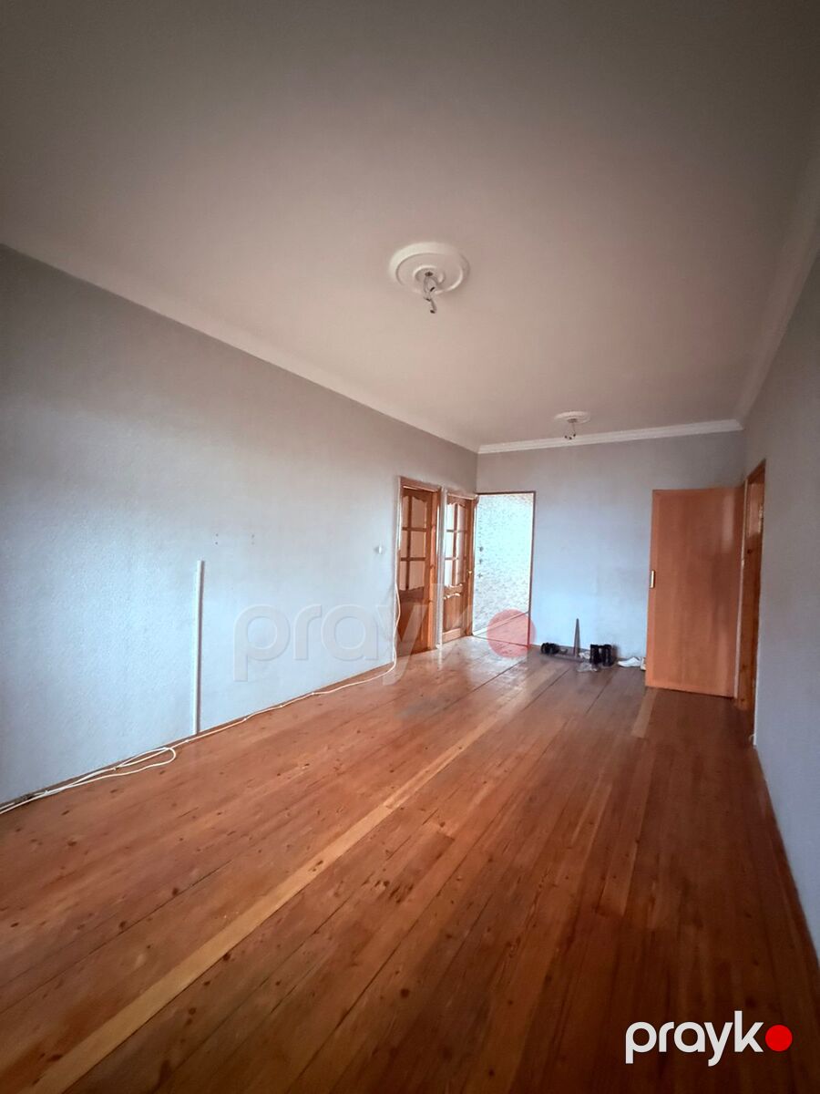 Satılır 4 otaqlı köhnə tikili 110 m² — Mənzil, Bakı (2)