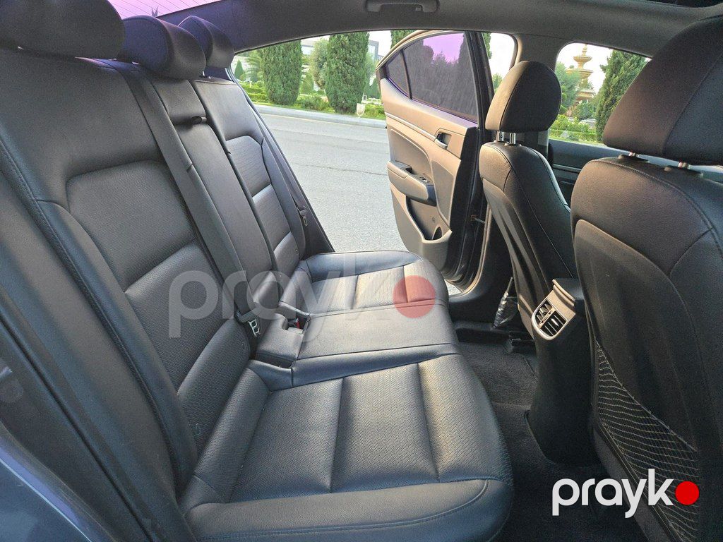 Hyundai Avante, 1.6 L, 2016 il, 180 000 km — Avtomobillər, Gəncə (8)