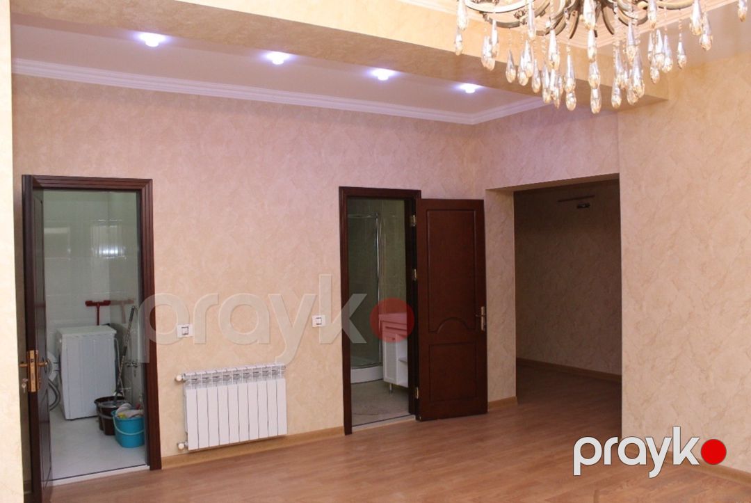 Satılır 4 otaqlı yeni tikili 217 m² — Mənzil, Bakı (9)
