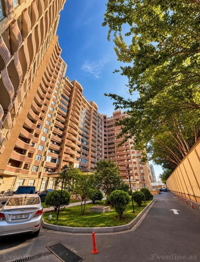 Satılır 3 otaqlı Mənzil Yeni tikili 140 m² Bakı, Nərimanov r., Gənclik m — Bakı
