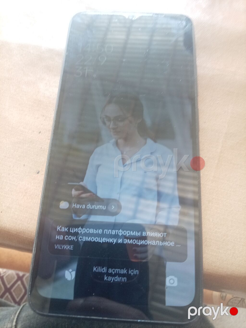 Redmi smartfon - Arxa paneldə “Redmi” yazılı modul və AI dəstəkli — Xiaomi, Salyan (2)