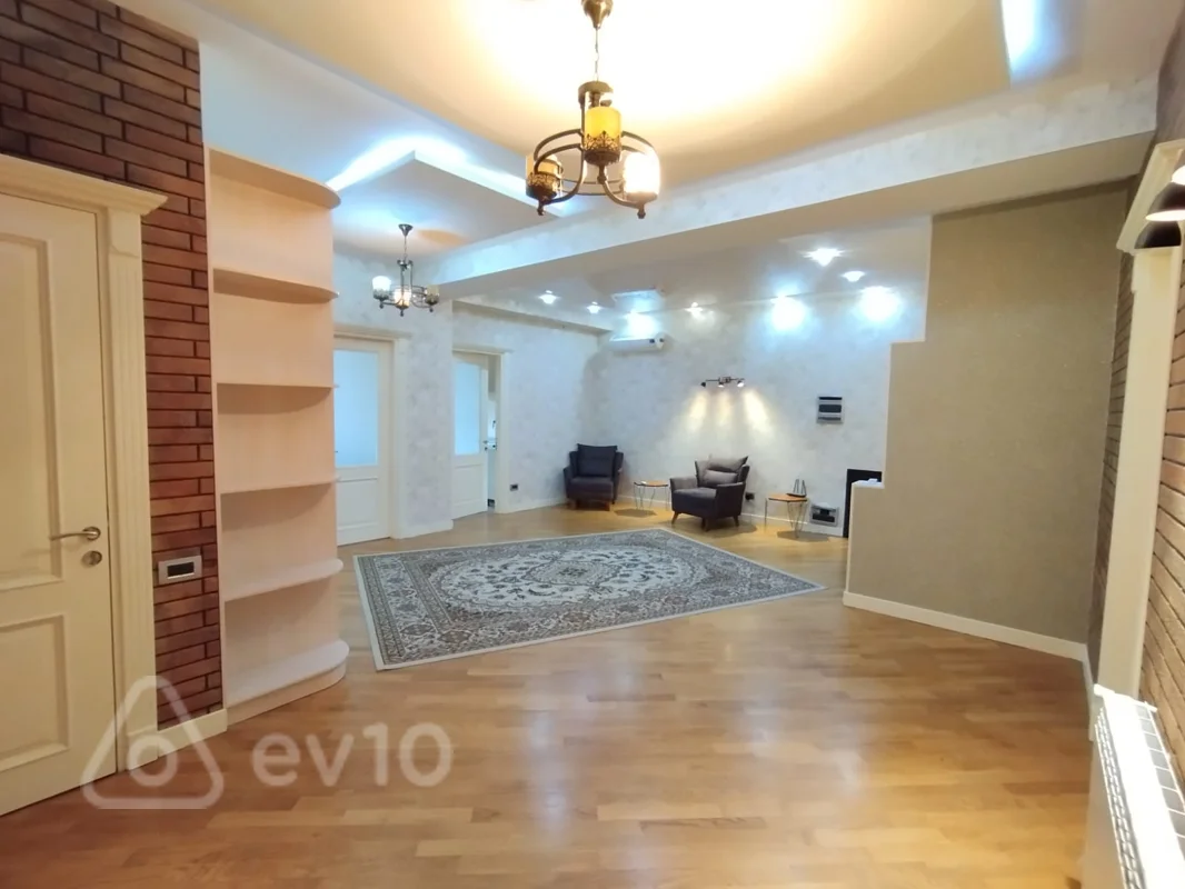 3 otaqlı mənzil, 170 m², м 28 мая — kirayə — Mənzil, Bakı (4)