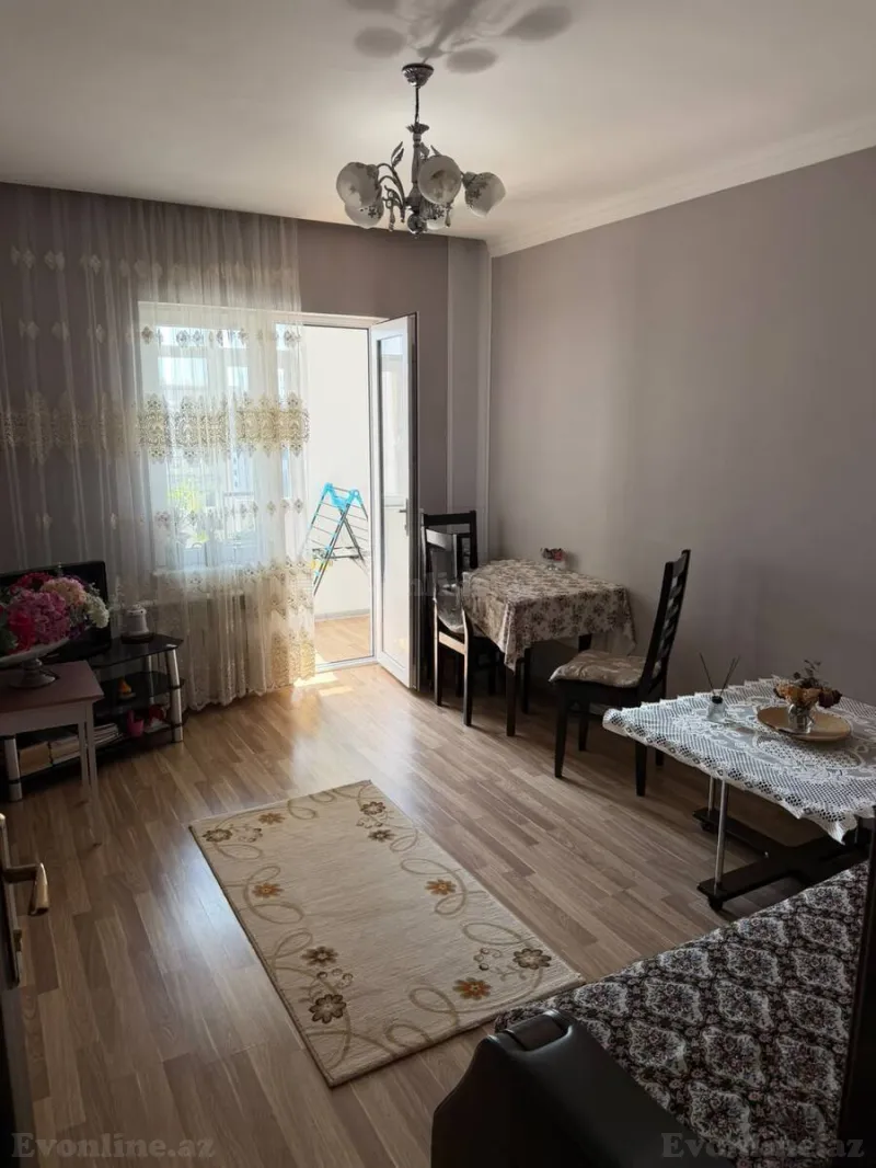 Satılır 2 otaqlı Mənzil Köhnə tikili 40 m² Bakı, Xətai r., Əhmədli m., Əhmədli — Bakı