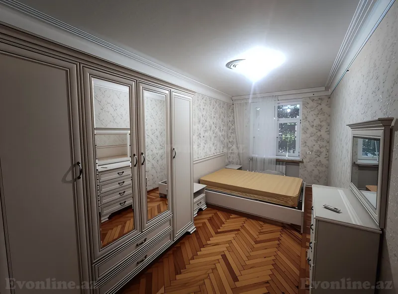 Kirayə verilir 3 otaqlı Mənzil Köhnə tikili 90 m² Bakı, Yasamal r., Elmlər Akademiyası m — Bakı