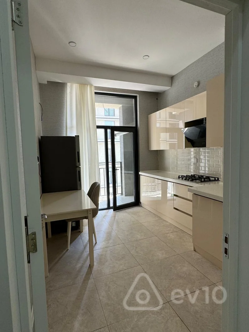 2 otaqlı mənzil, 70 m², Həsən oqlu — kirayə — Mənzil, Bakı (9)