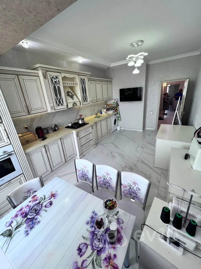 3 otaqlı mənzil, 145 m², A.M.Şərifzadə — Mənzil, Bakı (12)