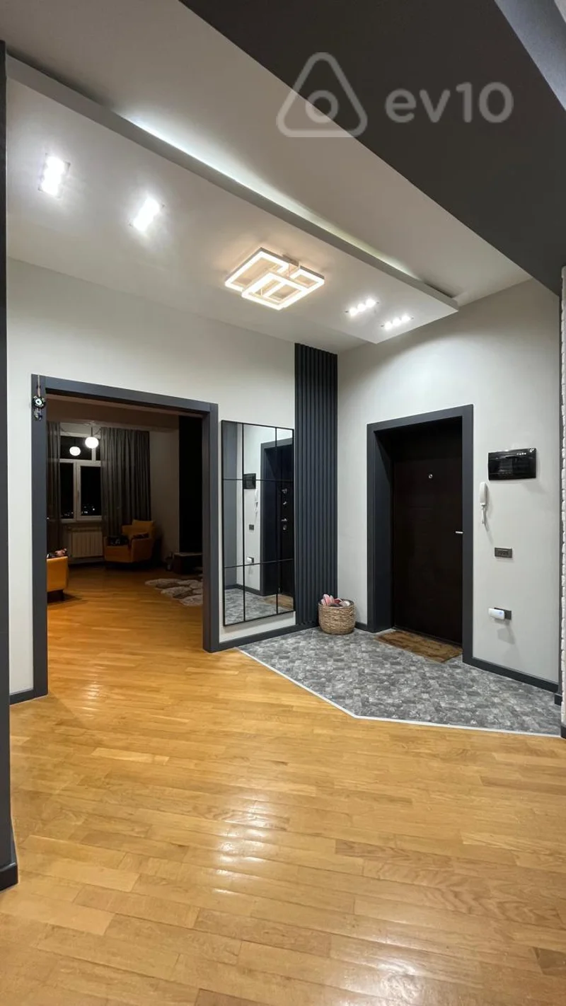 3 otaqlı mənzil, 111 m², Əsəd Əhmədov küçəsi — Mənzil, Bakı (12)
