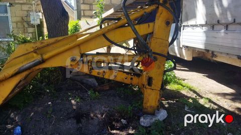 Hidravlik ön yükləyici (kova ilə) – traktor və ya yük maşınına qoşulan — Gədəbəy