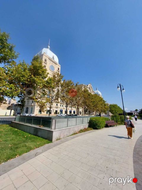 İcarəyə verilir 4 otaqlı yeni tikili 176 m² — Bakı