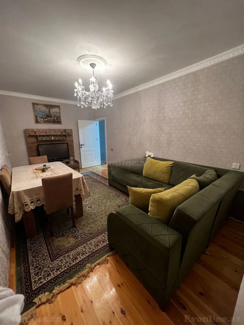 Satılır 3 otaqlı Mənzil Köhnə tikili 80 m² Bakı, Suraxanı r., Qaraçuxur — Bakı