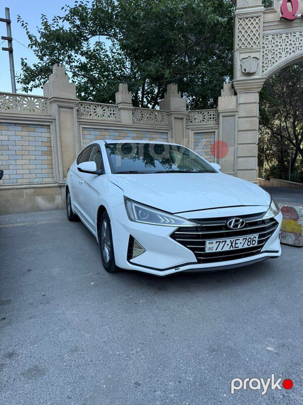 Hundai Elantra 2018 — Minik avtomobili icarəsi, Bakı (5)