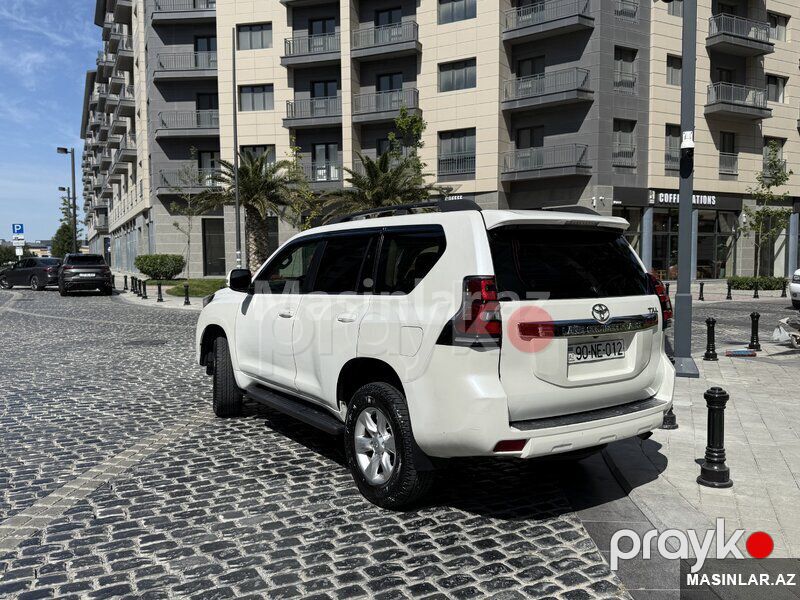 Toyota Prado, 2016 il — Minik avtomobili icarəsi, Bakı (5)