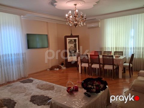 Satılır 3 otaqlı yeni tikili 150 m² — Bakı