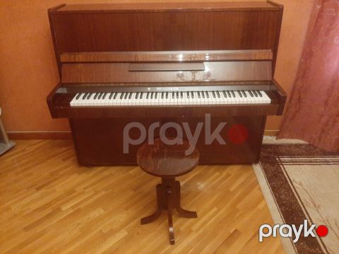 Pianino Belarus — Bakı