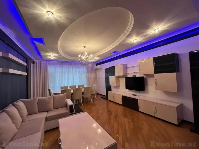 Satılır 3 otaqlı Mənzil Yeni tikili 130 m² Bakı, Xətai r — Bakı