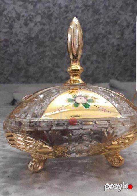 Konfet qabı — Sahile