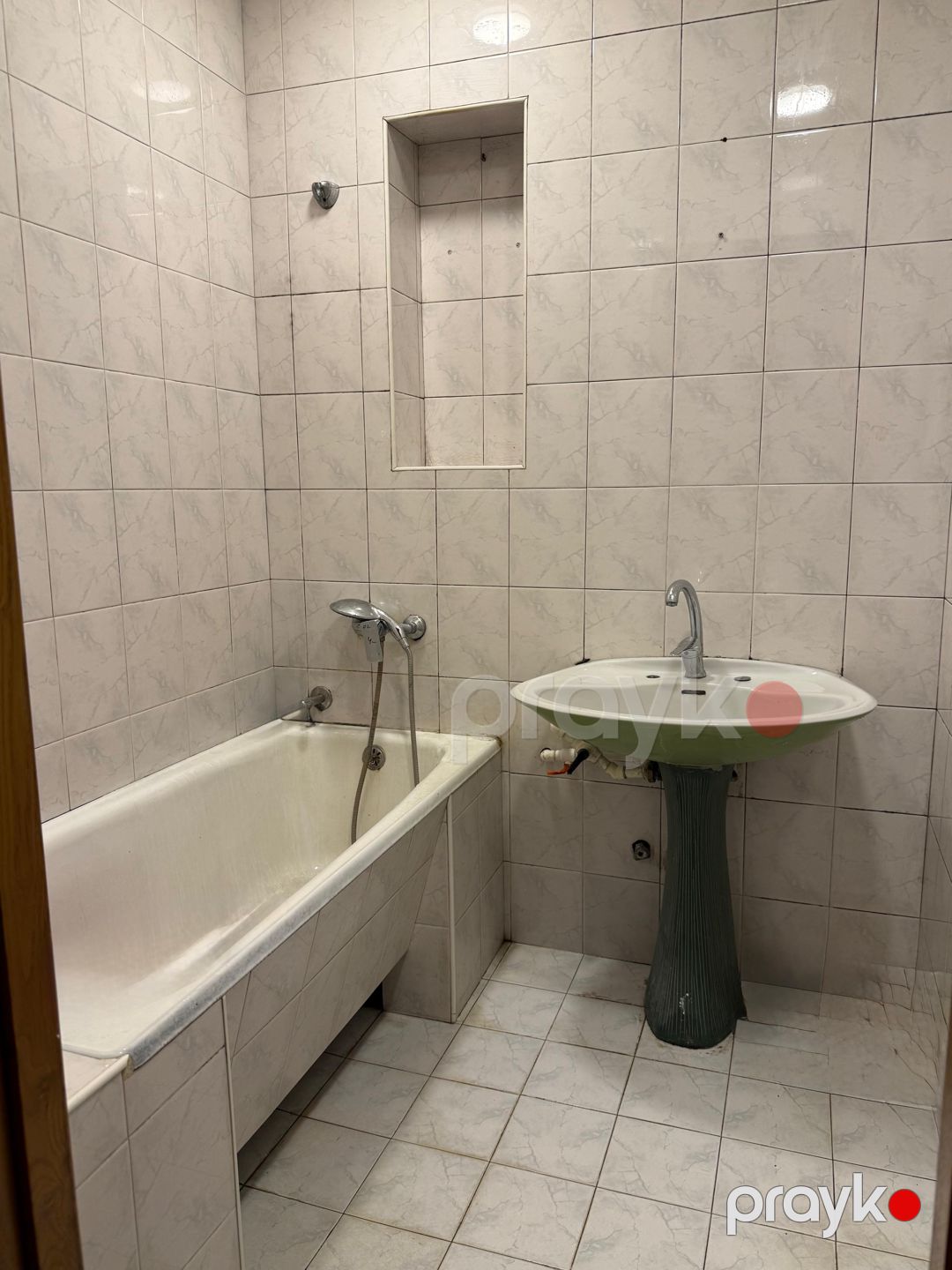 İcarə: 2 otaqlı Köhnə tikili, 60 m², Nəriman Nərimanov rayonu — Mənzil, Bakı (10)