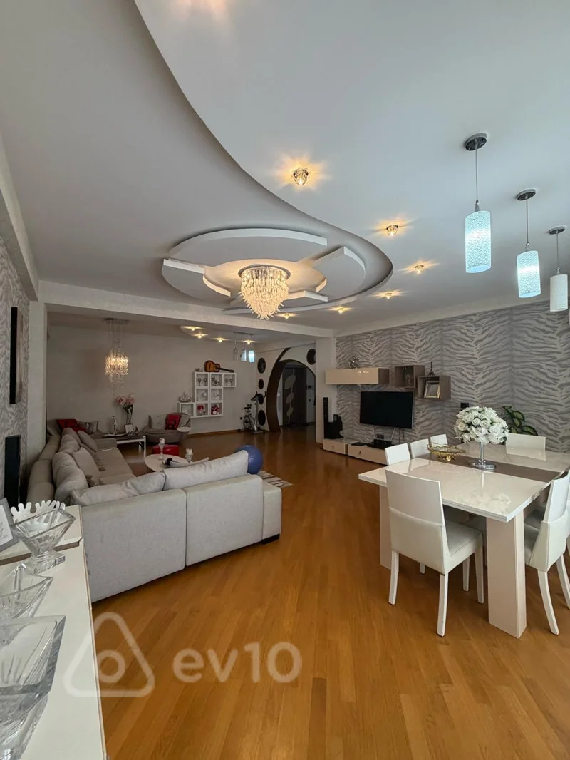 5 otaqlı mənzil, 202 m², Nəcəfqulu Rəfiyev — Mənzil, Bakı (12)