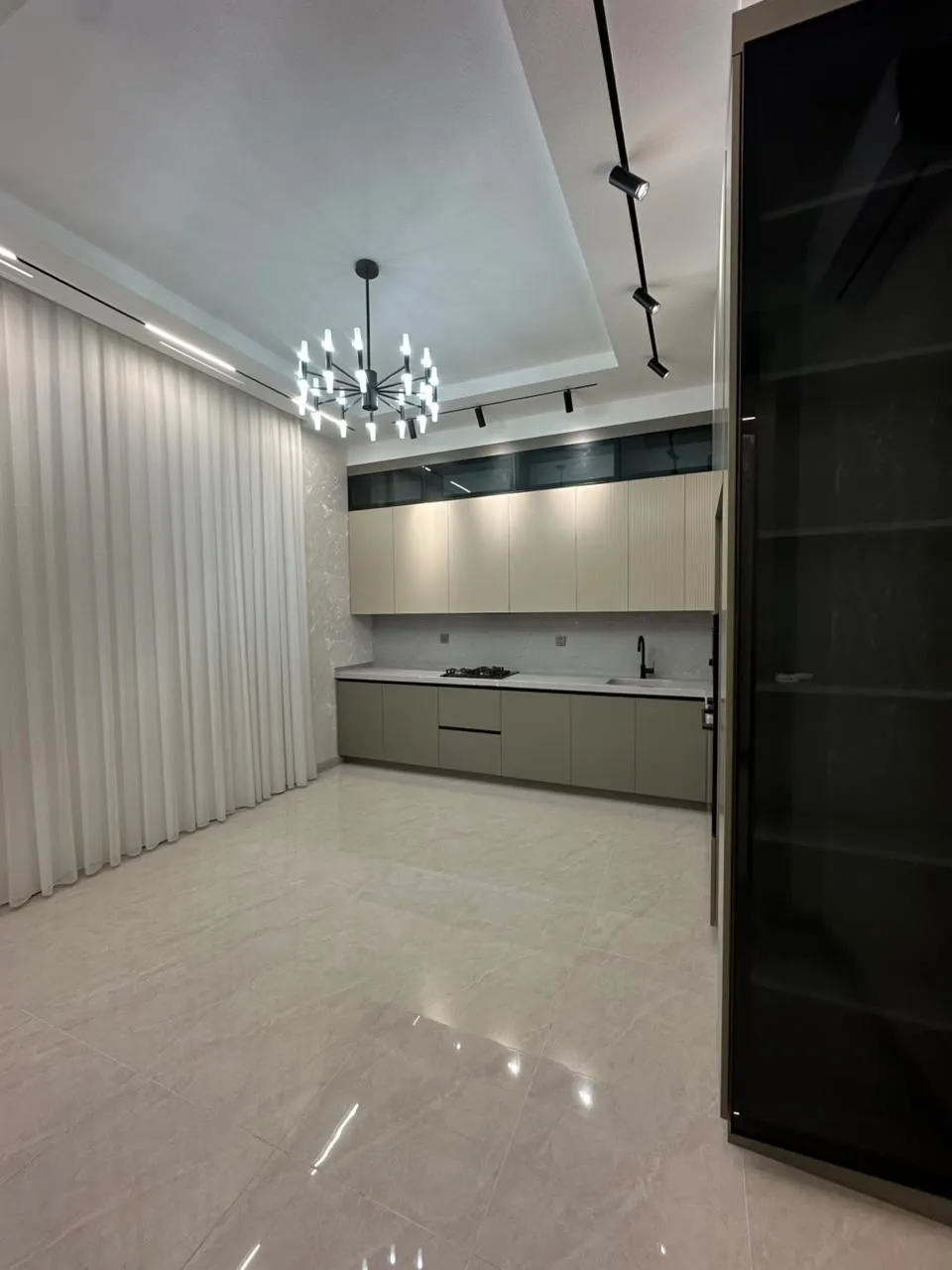 Şüvəlan, 5 otaqlı Həyət evi satılır - 200 m², 2 mərtəbə, 4.5 sot — Ev, villa, Bakı (8)