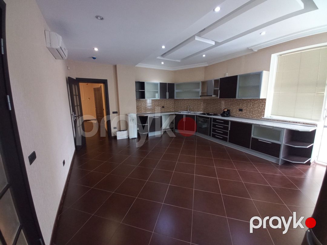 Satılır 4 otaqlı yeni tikili 216 m² — Mənzil, Bakı (9)
