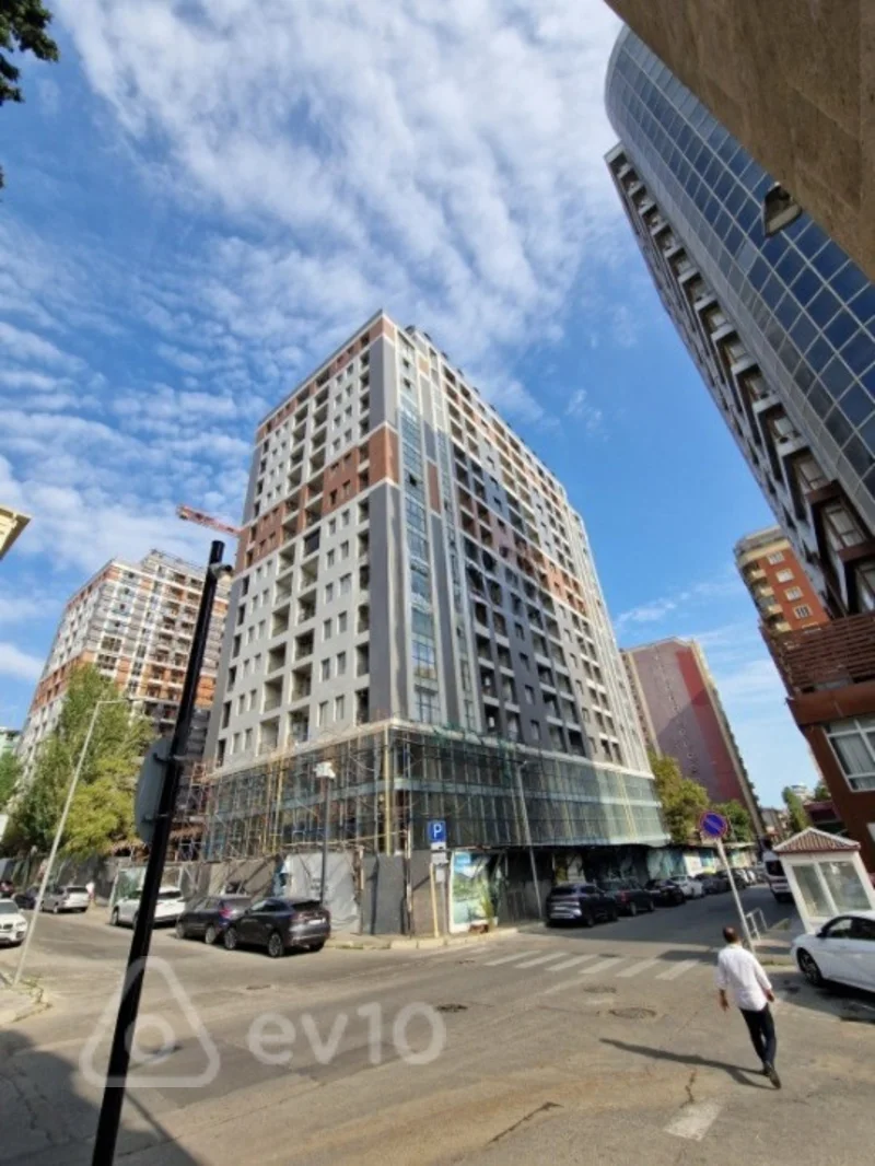 2 otaqlı mənzil, 76 m², 28 May metro