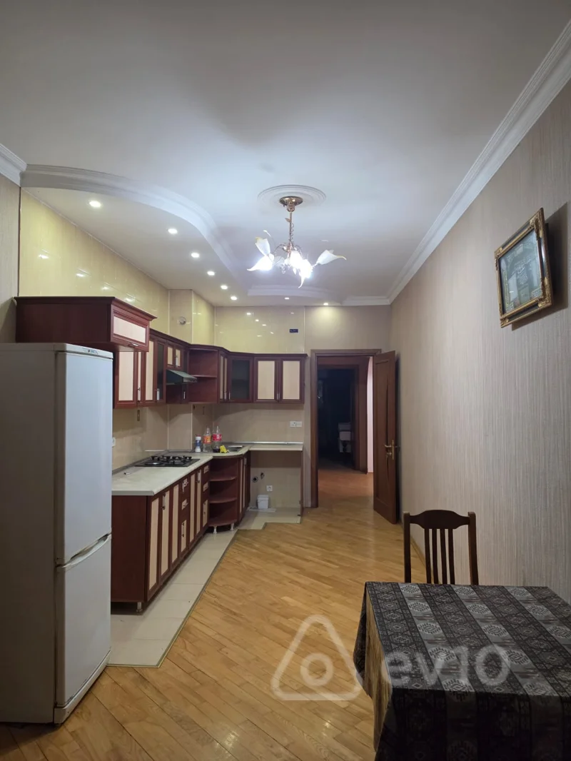3 otaqlı mənzil, 126 m², Sakit Qocayev küçəsi — kirayə — Mənzil, Bakı (5)