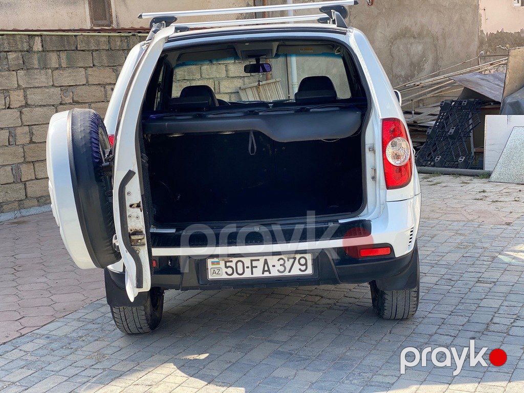 Chevrolet Niva, 1.7 L, 2012 il, 131 000 km — Avtomobillər, Bakı (4)