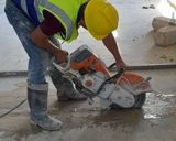 Beton kesme desme xidməti — Usta