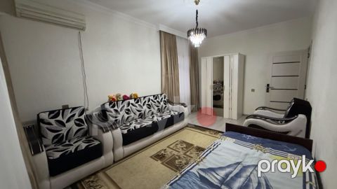 Satılır 1 otaqlı köhnə tikili 45 m² — Bakı