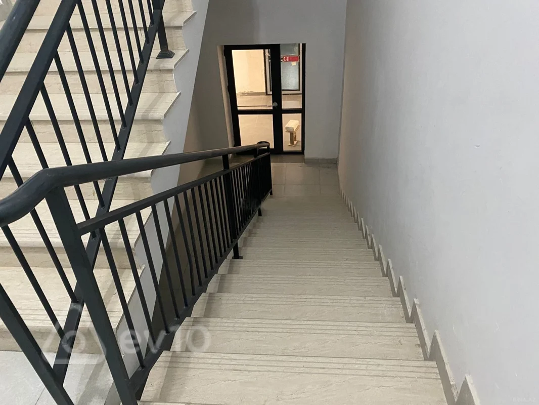 3 otaqlı mənzil, 113.7 m², Bakı Şəhəri, Binəqədi rayonu, Biləcəri qəsəbəsi, Zəfər küçəsi, ev 13 — Mənzil, Bakı (2)