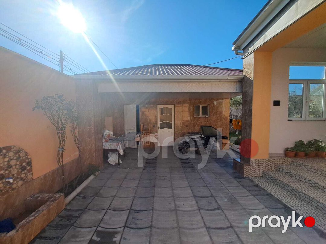 Həyət evi, Bakıxanov qəs — Ev, villa, Bakı (5)