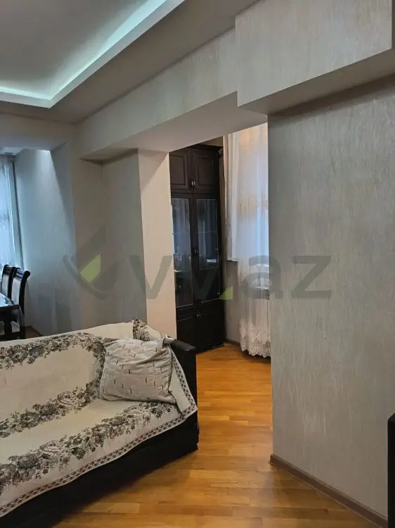 3 otaqlı mənzil Köhnə tikili Kirayə, Badamdar qəs., Səbail, Bakı — Mənzil, Bakı (3)