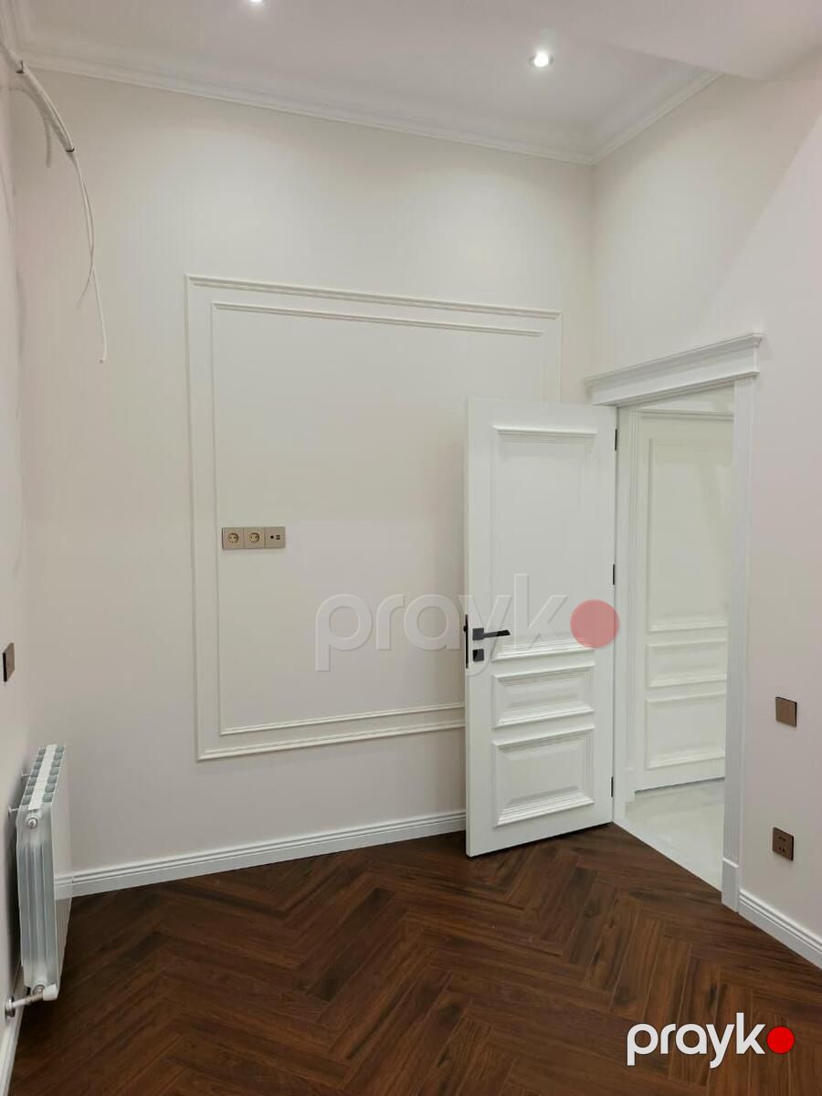Satılır 5 otaqlı yeni tikili 200 m² — Mənzil, Bakı (11)