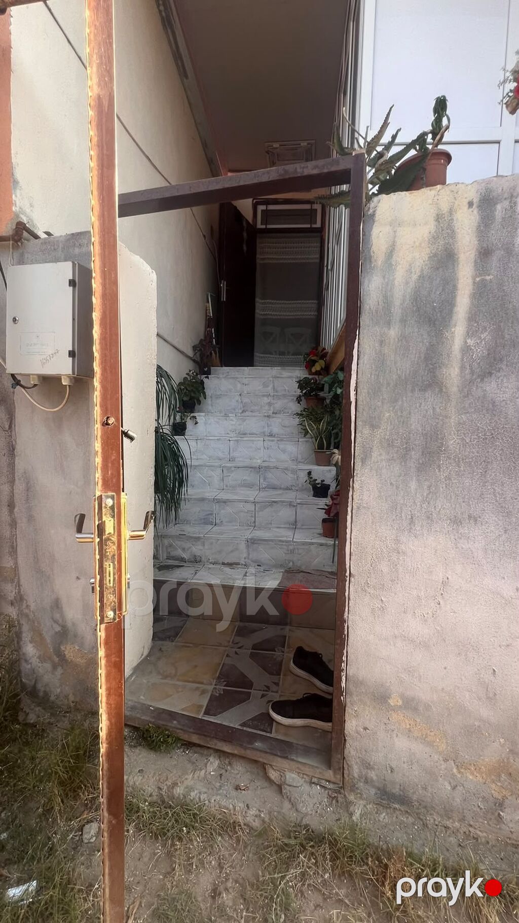 Xirdalanda 5 nom mektebin yaxinliginda kursulu altı qaracli 4 otagli — Ev, villa, Xırdalan (10)