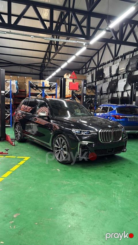 BMW X7 (G07) – lüks 7 nəfərlik SUV - Korpus: tam ölçülü premium SUV — Bakı
