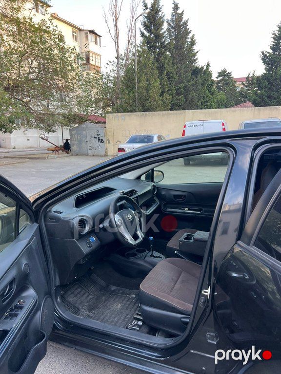 Toyota Aqua, 1.5 L, 0.9 kWh, 2015 il, 290 000 km — Avtomobillər, Bakı (7)