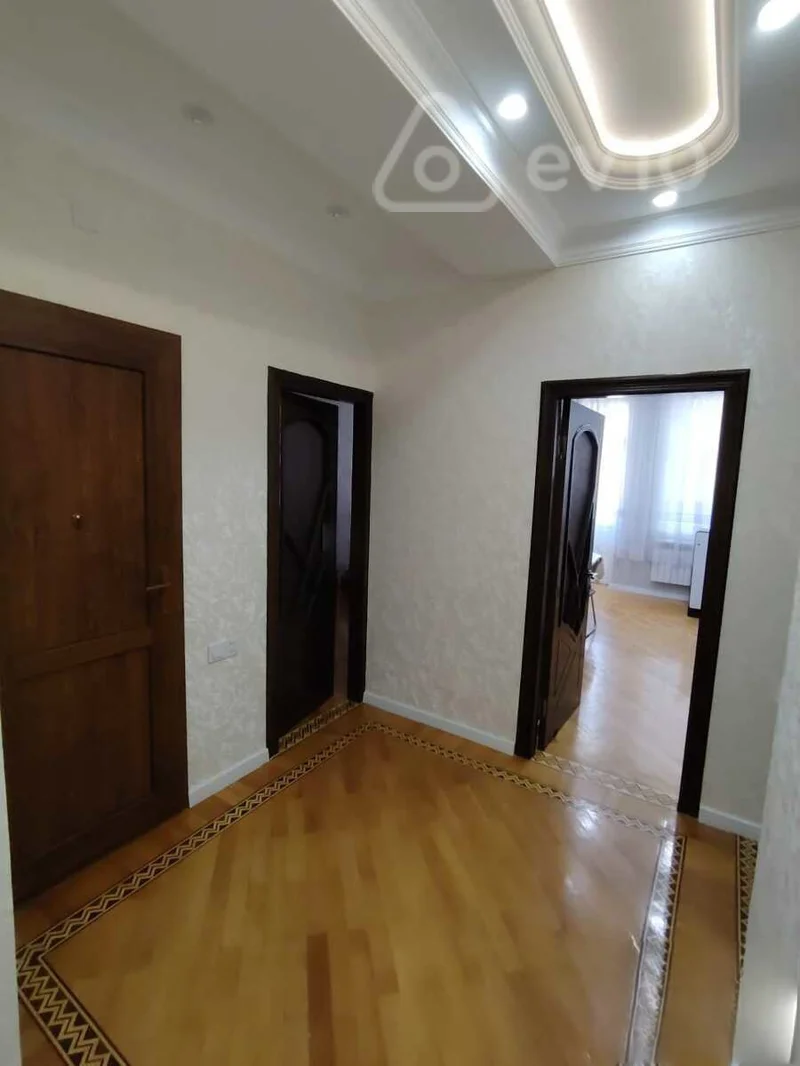3 otaqlı mənzil, 106 m², Y/Yasamal E.Ehmedov 26 — Mənzil, Bakı (5)