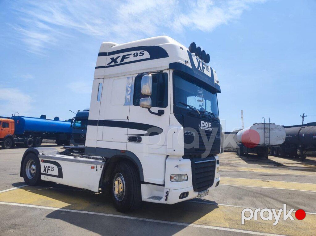 DAF 95 XF, 13 L, 2002 il, 809 900 km — Yük maşınları, Bakı (4)