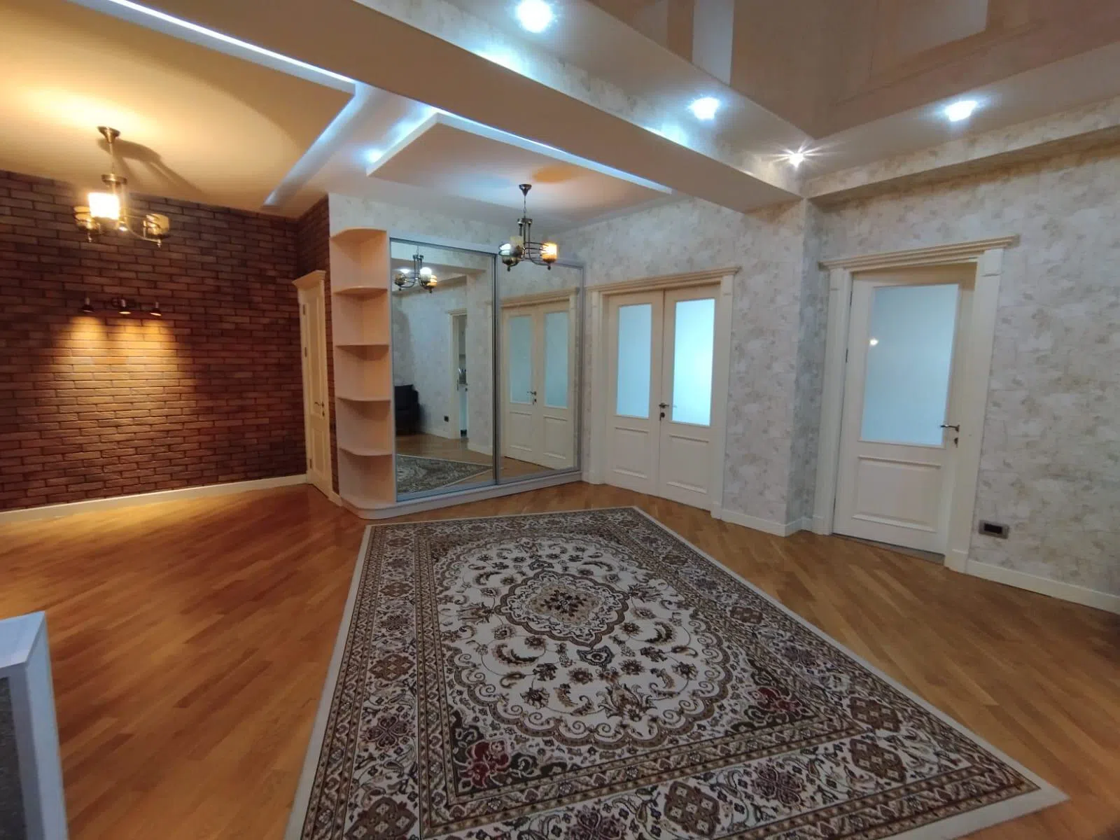 3 otaqlı mənzil 170 m² kirayə verilir — Mənzil, Bakı (3)
