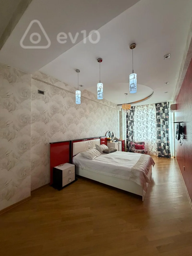 5 otaqlı mənzil, 202 m², Nəcəfqulu Rəfiyev — Mənzil, Bakı (2)