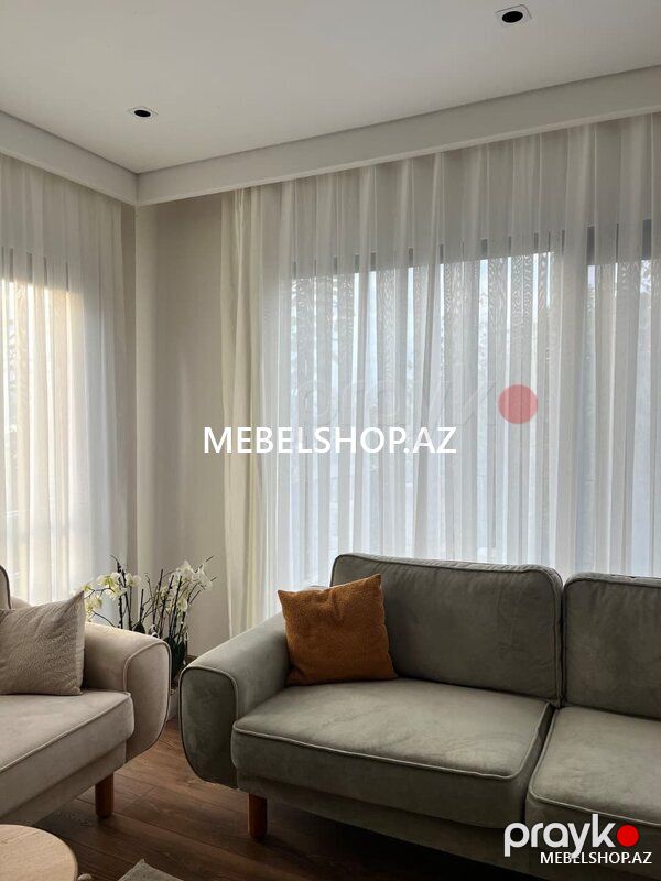 Tül pərdə — Pəncərələr, qapılar, balkonlar, Bakı (3)