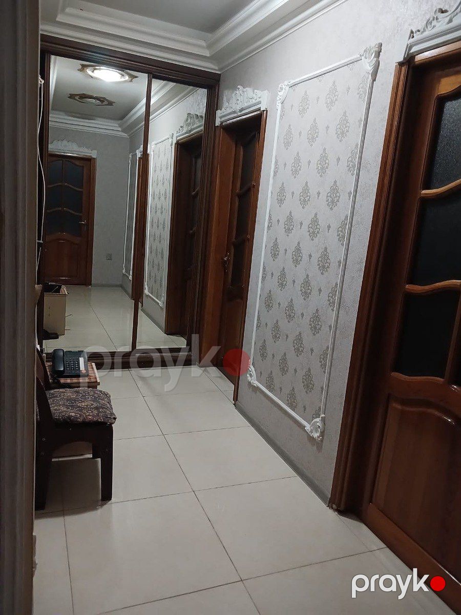 Satılır 4 otaqlı köhnə tikili 100 m² — Mənzil, Bakı (11)