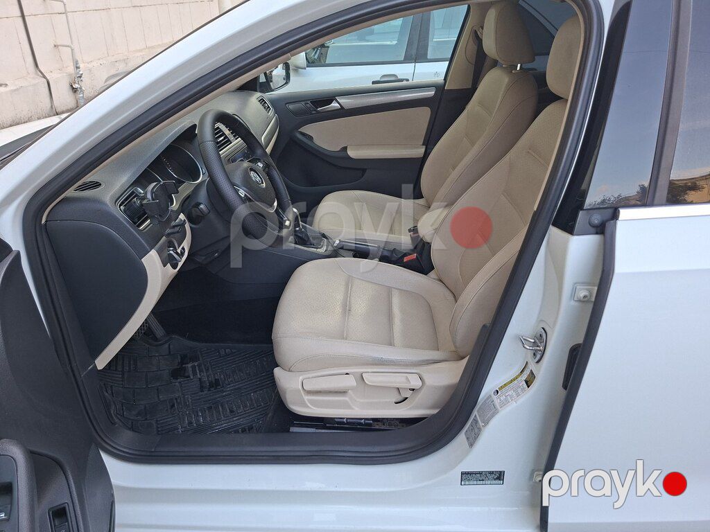 Volkswagen Jetta, 1.4 L, 2017 il, 197 768 km — Avtomobillər, Bakı (8)